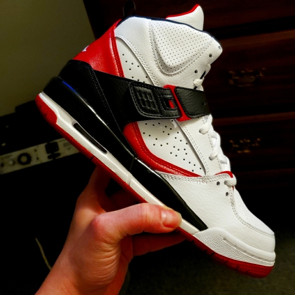 Jordan Flight 45 (GS) Size 7Y - Picture 1 of 4